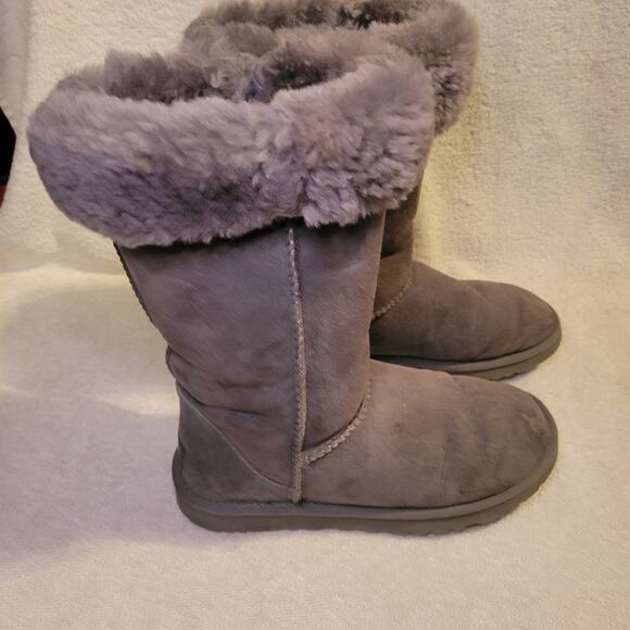 Uggs Gray Suede Mid Calf Pull On Classic Winter Boots Womens Size 6 - Picture 3 of 9